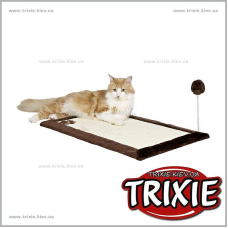 Когтеточка для кошки TRIXIE - коврик с игрушкой